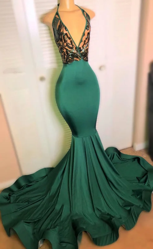 Dark Green Halter 2024 Prom Dresses Velvet unclassified dresses